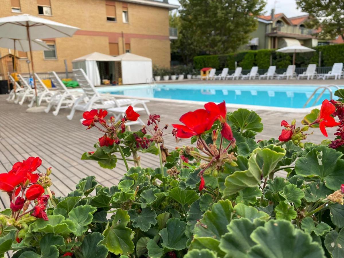 Hotel St. Moritz Bellaria-Igea Marina Eksteriør billede