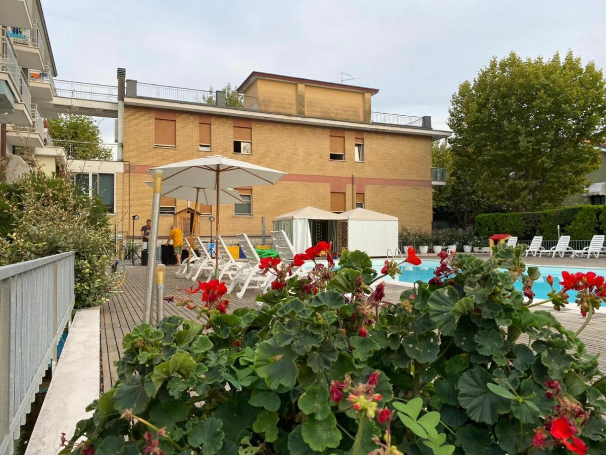 Hotel St. Moritz Bellaria-Igea Marina Eksteriør billede