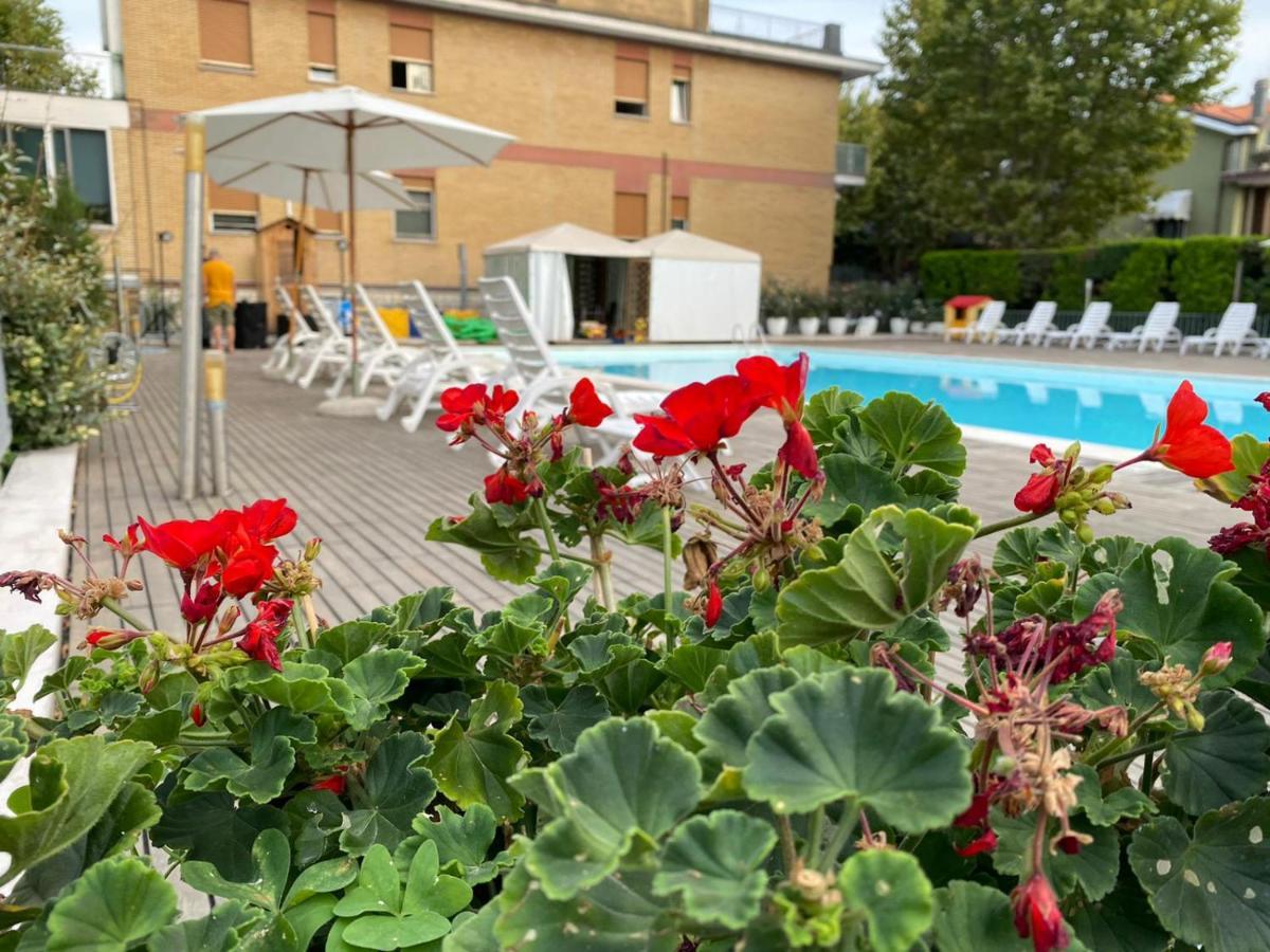 Hotel St. Moritz Bellaria-Igea Marina Eksteriør billede