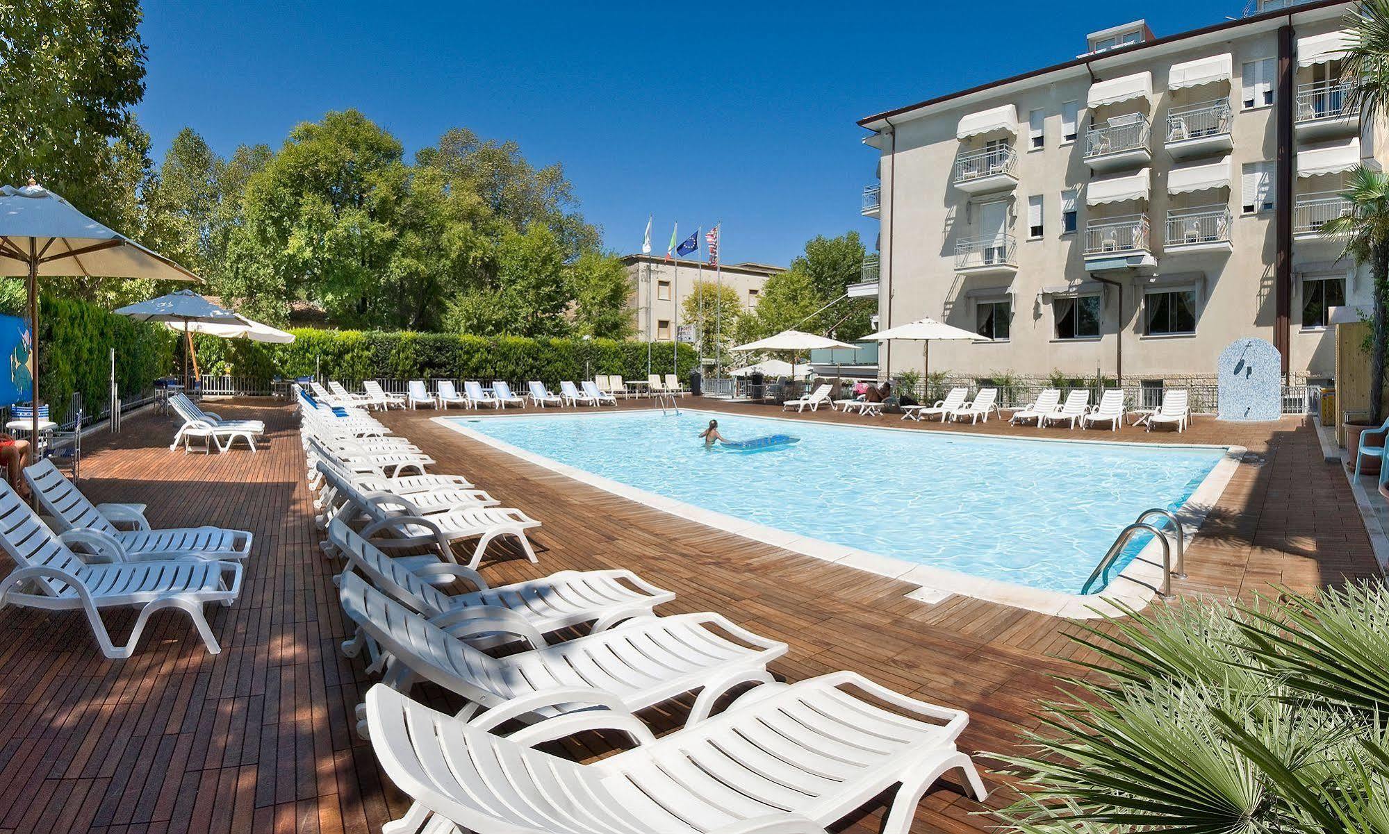 Hotel St. Moritz Bellaria-Igea Marina Eksteriør billede