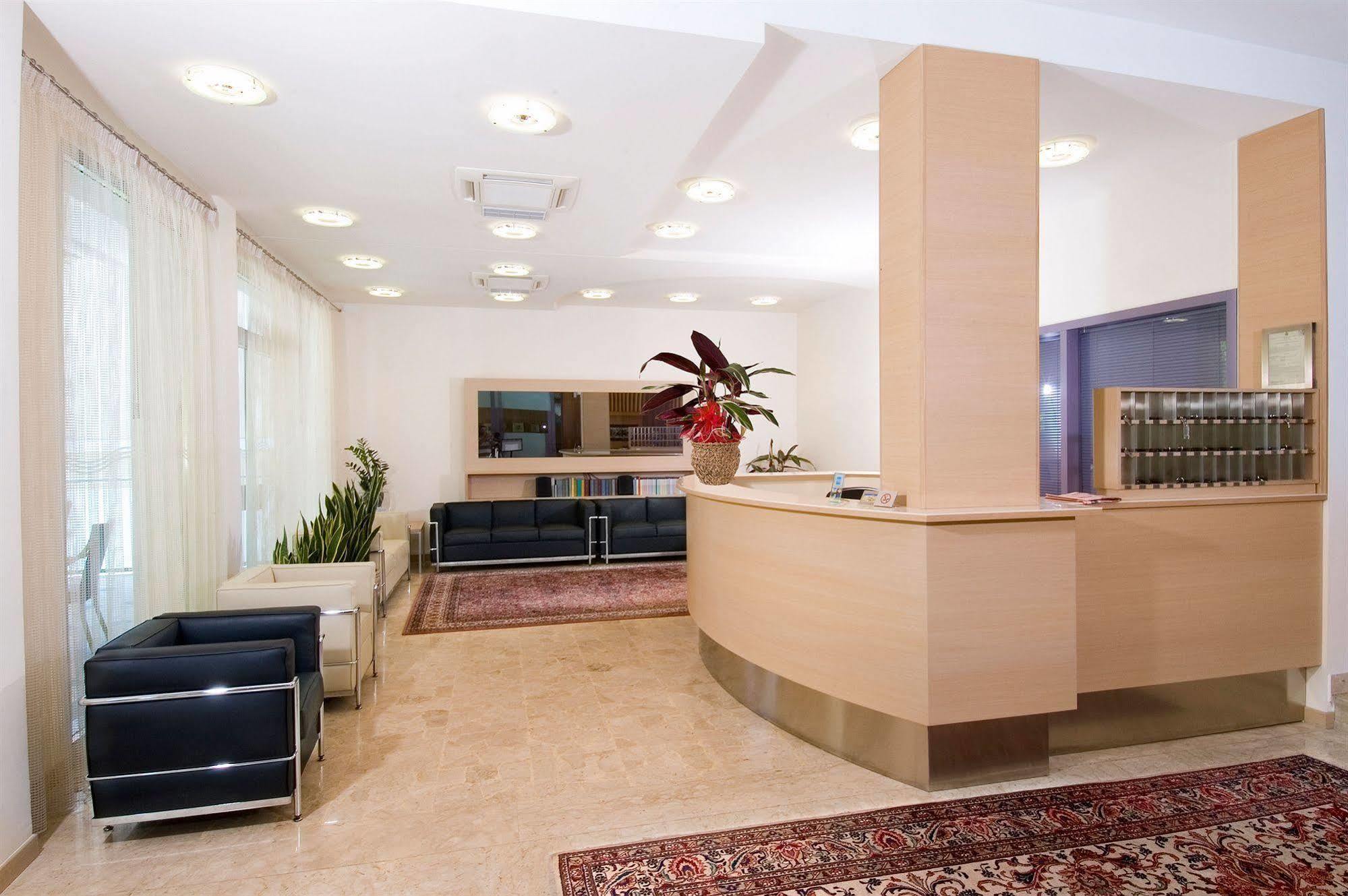 Hotel St. Moritz Bellaria-Igea Marina Eksteriør billede